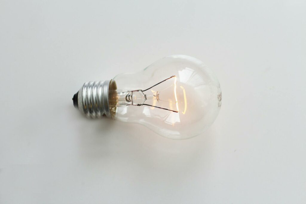 risparmio energetico in casa pexels-pixabay-269318